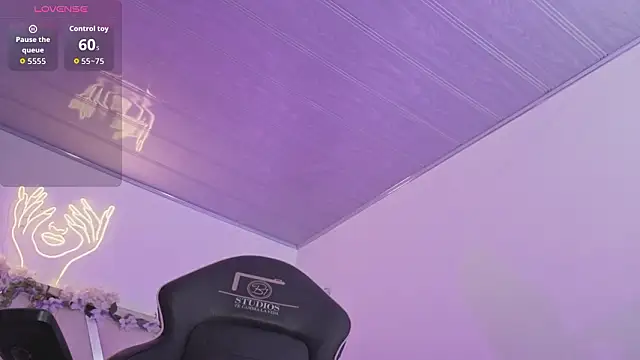 ZURY TAY online show from March 6, 2026, 11:39 am