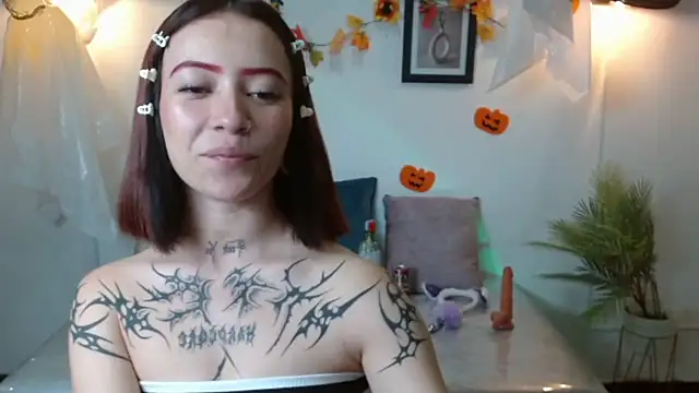 Evanss lx online show from October 31, 2025, 6:53 pm