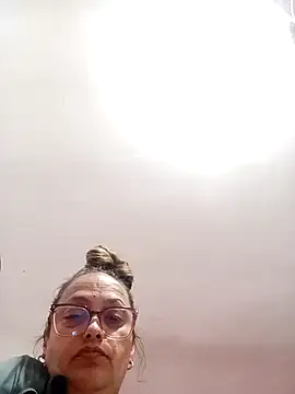 Lady 16 online show from February 25, 2026, 10:30 pm