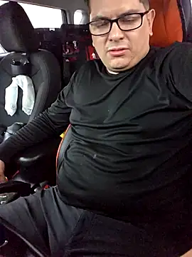 Snapshot of lucho8690 chatting on September 23, 2025, 9:40 pm lucho8690 online show from September 23, 2025, 9:40 pm