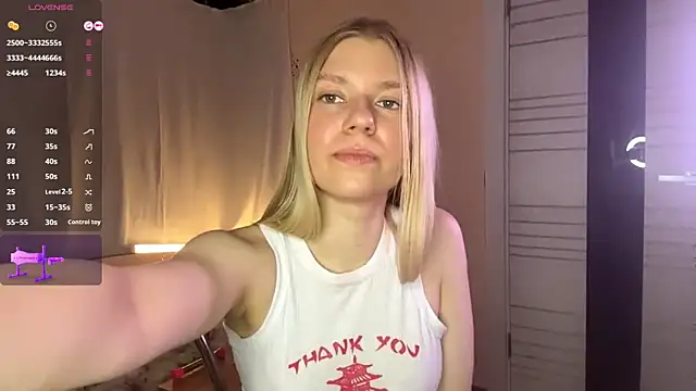 MaryjaneSpider online show from October 28, 2025, 2:31 pm