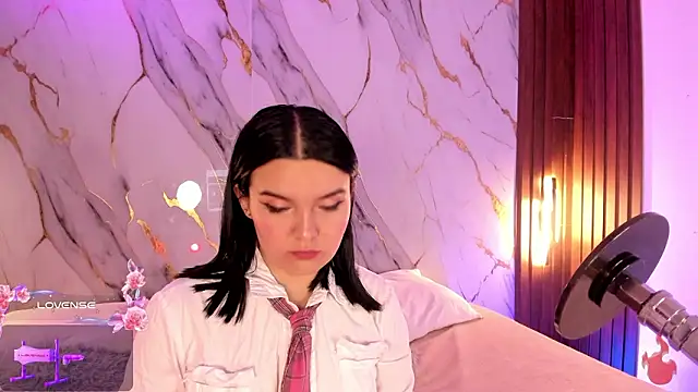 alicecute77 online show from February 20, 2026, 2:19 am