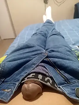 comobucetinhas online show from September 25, 2025, 7:39 pm