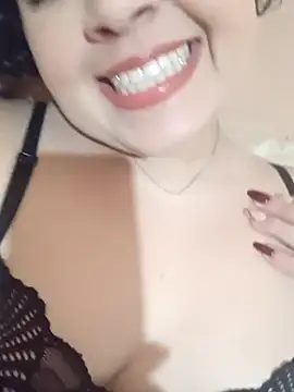 Snapshot of Silkenfeet21 chatting on November 15, 2025, 8:22 am Silkenfeet21 online show from November 15, 2025, 8:22 am