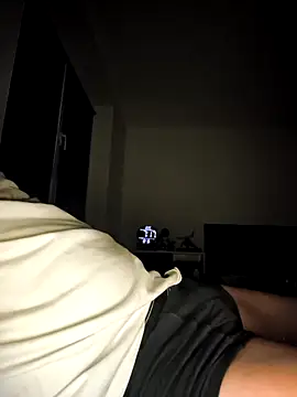 Snapshot of oerkman@xh chatting on December 16, 2025, 6:18 am oerkmanxh online show from December 16, 2025, 6:18 am