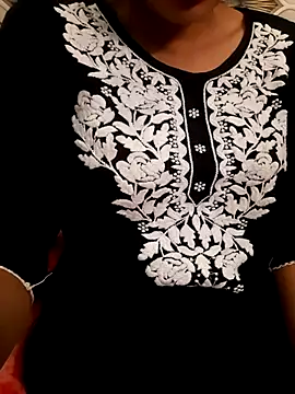 Snapshot of Aarti-kumri chatting on November 13, 2025, 9:30 am Aarti-kumri online show from November 13, 2025, 9:30 am