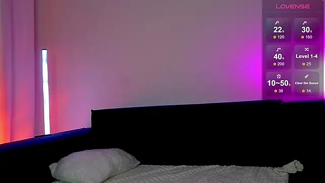teyasunny online show from October 1, 2025, 9:10 pm