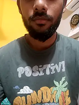 Snapshot of mayur_raaje chatting on April 1, 2026, 1:52 pm mayur raaje online show from April 1, 2026, 1:52 pm