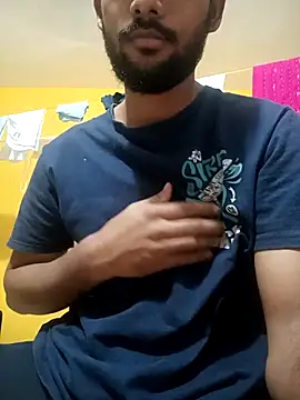 Snapshot of mayur_raaje chatting on May 17, 2026, 1:18 pm mayur raaje online show from May 17, 2026, 1:18 pm