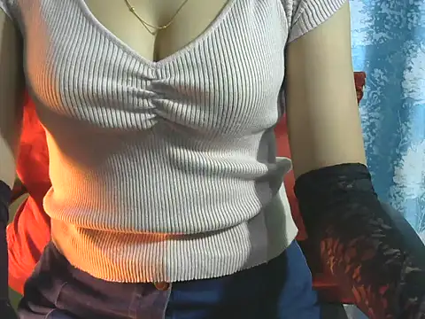 sheetal-sheetal95 online show from February 15, 2026, 5:09 pm