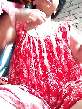 Snapshot of Magic-heart1 chatting on September 18, 2025, 2:35 am Magic-heart1 online show from September 18, 2025, 2:35 am