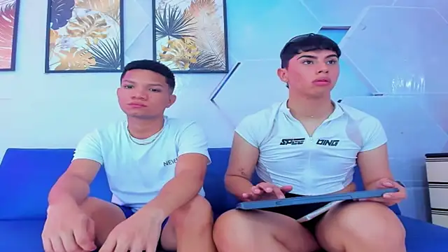 The boys at online show from October 5, 2025, 6:06 pm