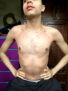 Axel-Mejia online show from November 13, 2025, 12:26 pm