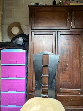 Axel-Mejia online show from December 1, 2025, 7:41 pm