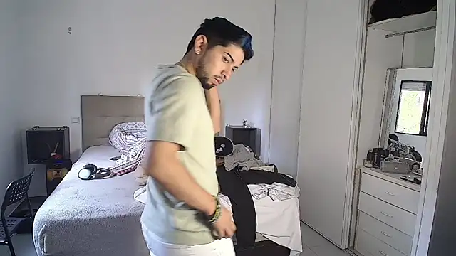 Snapshot of Dimax_xxx chatting on September 27, 2025, 2:11 pm Dimax xxx online show from September 27, 2025, 2:11 pm