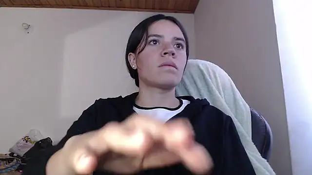 Skylar Serenity online show from December 15, 2025, 8:13 pm