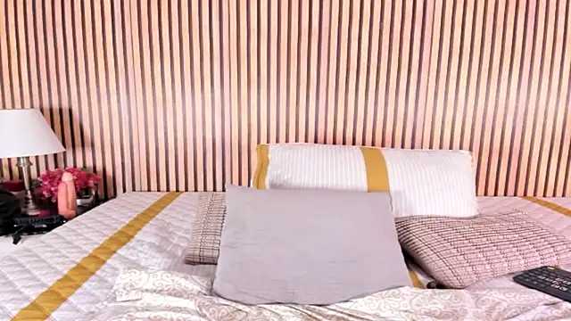 keeyla stone online show from October 16, 2025, 10:22 pm