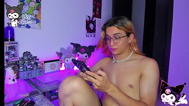 Snapshot of KeitaMoon chatting on October 31, 2025, 1:39 am KeitaMoon online show from October 31, 2025, 1:39 am