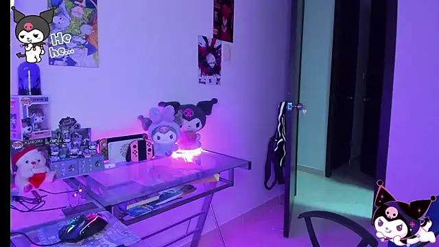 Snapshot of KeitaMoon chatting on November 5, 2025, 10:32 pm KeitaMoon online show from November 5, 2025, 10:32 pm