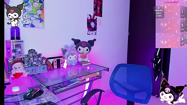 Snapshot of KeitaMoon chatting on November 8, 2025, 12:16 pm KeitaMoon online show from November 8, 2025, 12:16 pm