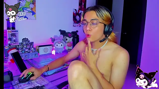 Snapshot of KeitaMoon chatting on November 12, 2025, 3:07 am KeitaMoon online show from November 12, 2025, 3:07 am