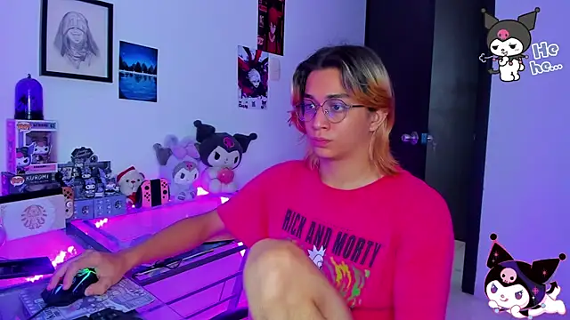 Snapshot of KeitaMoon chatting on December 16, 2025, 1:38 pm KeitaMoon online show from December 16, 2025, 1:38 pm