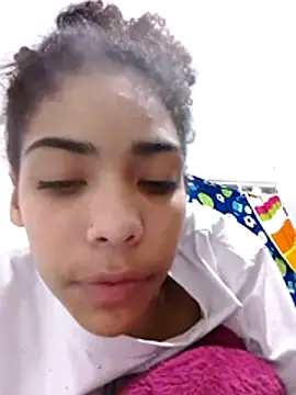 ZafiroAndFlynn online show from February 8, 2026, 6:50 am