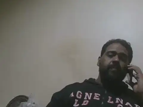 elpoop7305 online show from November 5, 2025, 10:32 pm