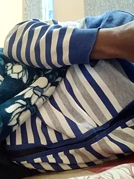 INTERNATIONAL0001 online show from November 14, 2025, 1:15 am