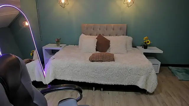 Miss Cataleya   online show from March 11, 2026, 11:38 am