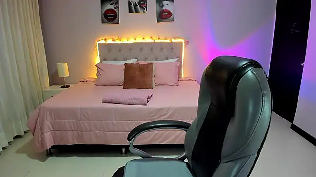 Miss Cataleya   online show from March 25, 2026, 11:38 am