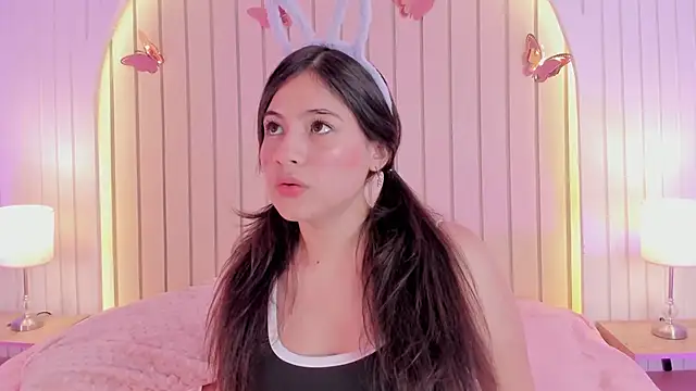 Snapshot of ameliiaa_smith chatting on October 17, 2025, 2:26 am ameliiaa smith online show from October 17, 2025, 2:26 am