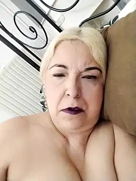 Snapshot of MarielaFerrer chatting on October 25, 2025, 11:07 am MarielaFerrer online show from October 25, 2025, 11:07 am