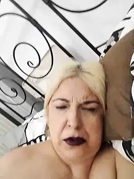 Snapshot of MarielaFerrer chatting on November 6, 2025, 7:04 pm MarielaFerrer online show from November 6, 2025, 7:04 pm