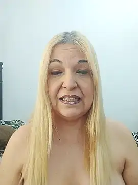 Snapshot of MarielaFerrer chatting on December 3, 2025, 2:26 pm MarielaFerrer online show from December 3, 2025, 2:26 pm