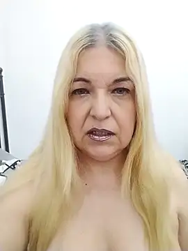 Snapshot of MarielaFerrer chatting on December 14, 2025, 4:56 pm MarielaFerrer online show from December 14, 2025, 4:56 pm