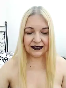 Snapshot of MarielaFerrer chatting on December 17, 2025, 4:46 pm MarielaFerrer online show from December 17, 2025, 4:46 pm