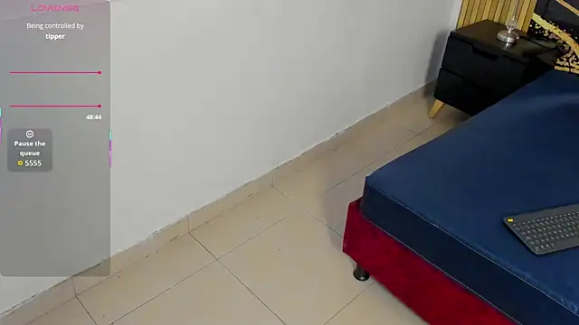 VioletRose as online show from January 9, 2026, 8:10 pm