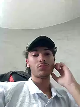 Snapshot of zyonboy1 chatting on October 1, 2025, 2:01 pm zyonboy1 online show from October 1, 2025, 2:01 pm