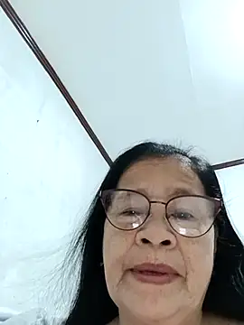 Sweet-Lita50 online show from April 15, 2026, 11:27 pm