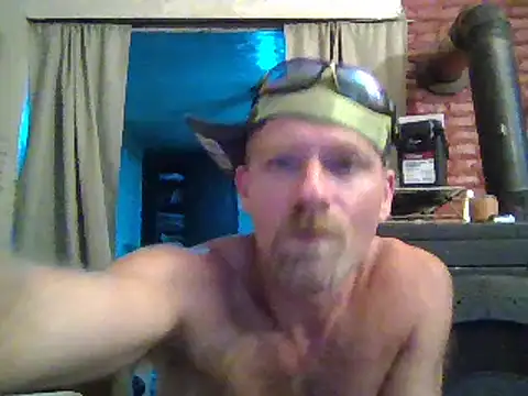 Snapshot of Eat_it_from_the_back chatting on September 28, 2025, 10:53 am Eat it from the back online show from September 28, 2025, 10:53 am