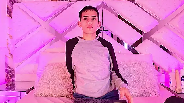 alessandro musk online show from March 11, 2026, 10:49 pm