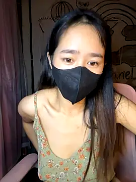 TiNa 04 online show from November 1, 2025, 11:56 am