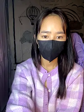 TiNa 04 online show from November 26, 2025, 11:28 pm