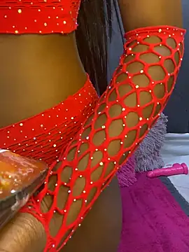 Snapshot of LonelyQueenxx25 chatting on July 18, 2026, 6:01 pm LonelyQueenxx25 online show from July 18, 2026, 6:01 pm