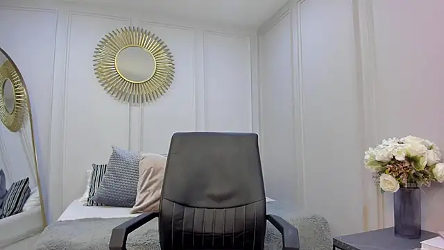 CharlotteBrownn  online show from November 26, 2025, 4:02 am