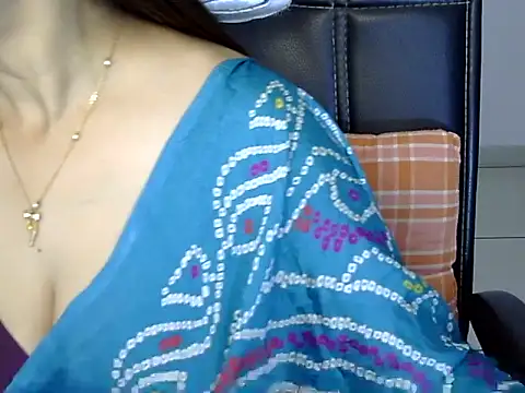 Rumi cute online show from November 9, 2025, 12:14 pm