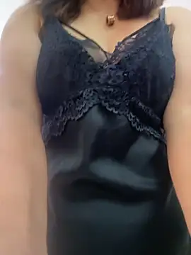 feifei 521 online show from October 31, 2025, 2:23 am