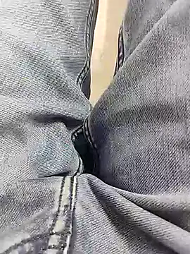 themasklover online show from April 7, 2026, 9:32 am