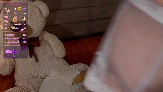 MeganAdamms online show from December 19, 2025, 11:17 am